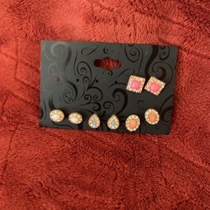 4 pair earrings. All backs and rubber stopping included.